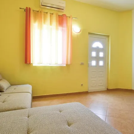 Lovely In With Wifi Holiday home