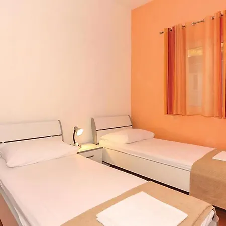 Lovely In With Wifi Holiday home *