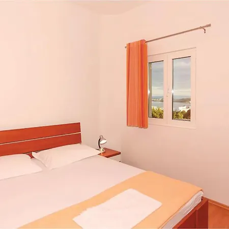 Lovely In With Wifi Holiday home Seget Donji